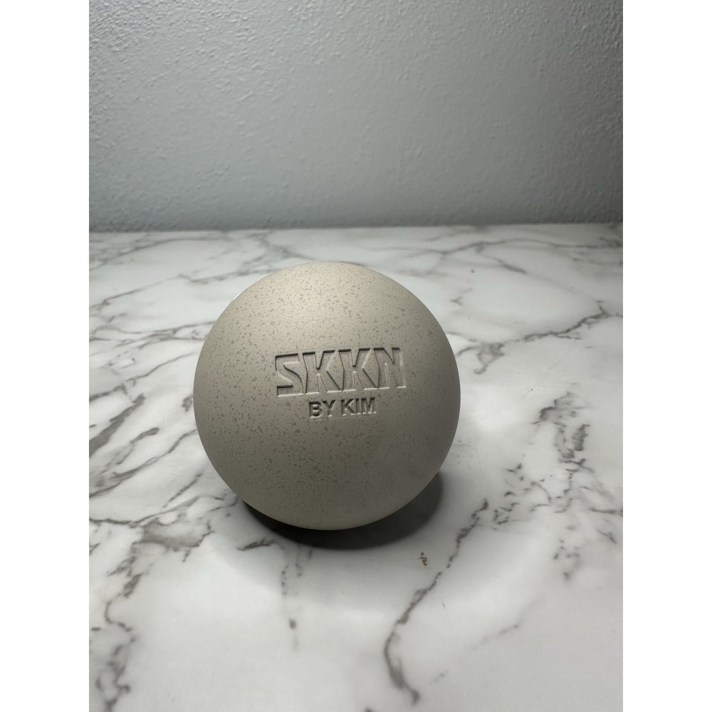 SKKN By Kim Eye Cream Plumping Peptides 0.5oz. New Sealed.